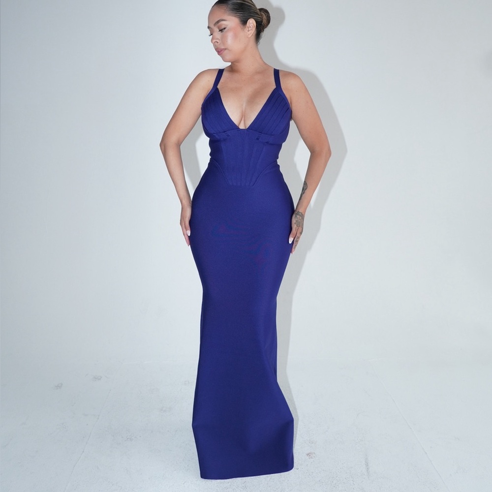 Elegant Blue Evening Gown